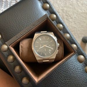 Men’s Michael Kors watch